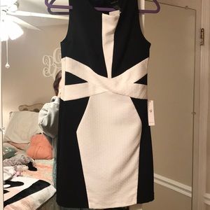 ⭐️SOLD⭐️ Black and White evening dress